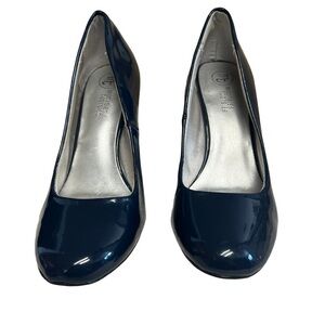 Mooties Tootsies Navy Patten Leather Heels Size 6
